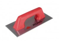 Rubi fogazott acél simító zárt műanyag fogantyúval.